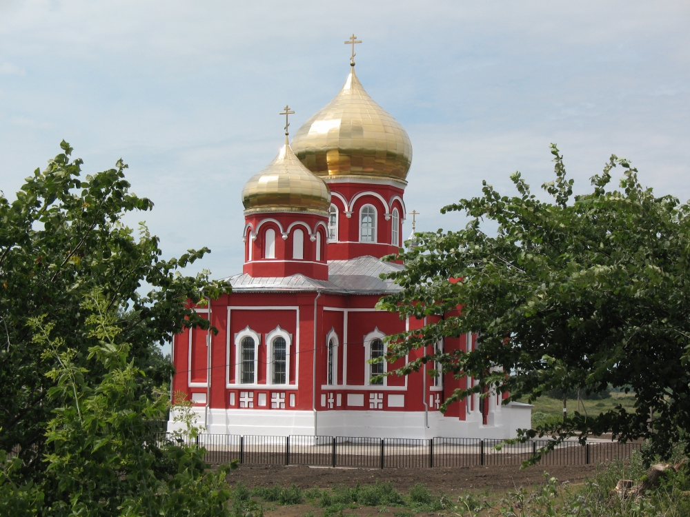 Свято-Введенский храм в селе Верхоупье.